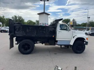 1996 Ford F-800