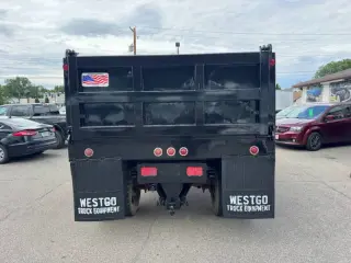 1996 Ford F-800