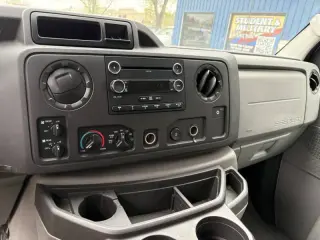 2010 Ford E-Series E-350 SD XLT