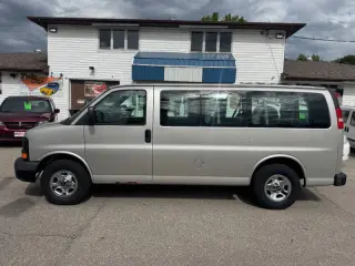 2006 GMC Savana LS 1500