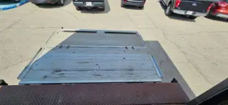 2004 GMC T7500
