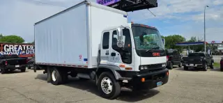 2004 GMC T7500