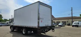 2004 GMC T7500