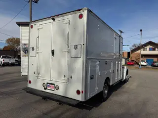 2008 Kenworth T300