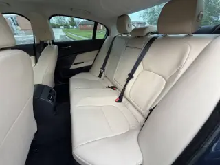 2018 Jaguar XE 25t Premium