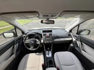 2015 Subaru Forester 2.5i