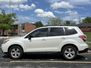 2015 Subaru Forester 2.5i
