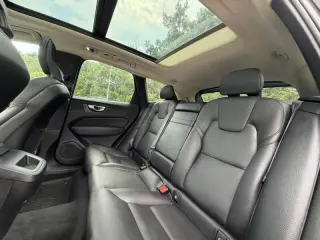 2020 Volvo XC60 T6 Momentum