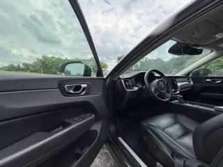 2020 Volvo XC60 T6 Momentum