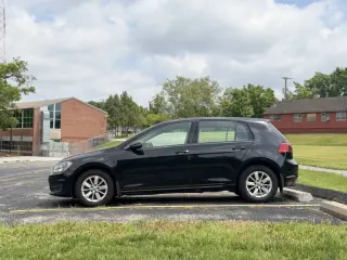 2016 Volkswagen Golf TSI S
