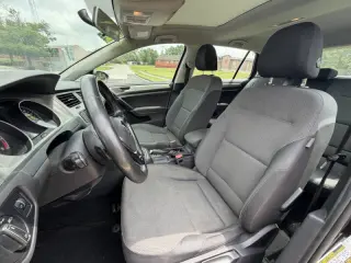 2016 Volkswagen Golf TSI S