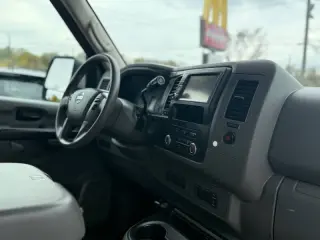 2019 Nissan NV 3500 HD SV