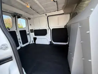 2020 Nissan NV200