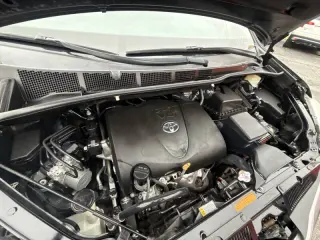 2017 Toyota Sienna XLE Premium 8-Passenger