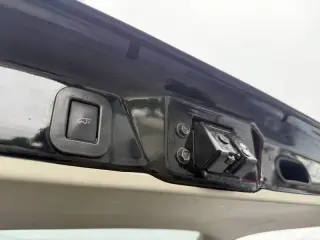2017 Toyota Sienna XLE Premium 8-Passenger