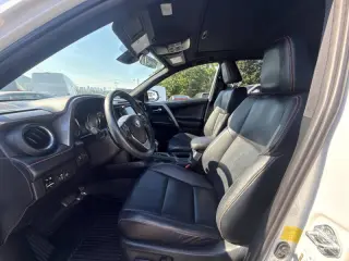 2016 Toyota RAV4 SE