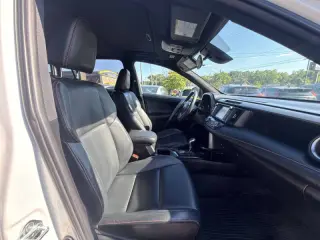2016 Toyota RAV4 SE