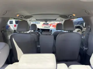 2015 Toyota Sienna XLE Premium 8-Passenger