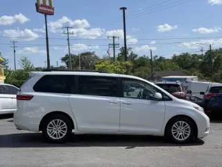 2015 Toyota Sienna XLE Premium 8-Passenger