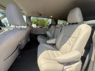 2015 Toyota Sienna XLE Premium 8-Passenger