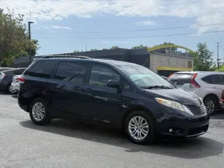 2012 Toyota Sienna XLE 8-Passenger