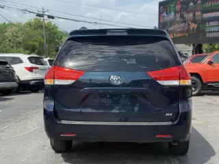 2012 Toyota Sienna XLE 8-Passenger