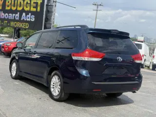 2012 Toyota Sienna XLE 8-Passenger