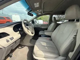 2012 Toyota Sienna XLE 8-Passenger