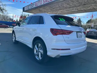 2020 Audi Q3 quattro Premium 45 TFSI