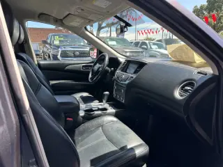 2019 Nissan Pathfinder S