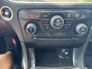 2014 Dodge Charger SXT