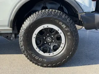 Ford Bronco 2023 4x4 Base Advanced 4dr SUV