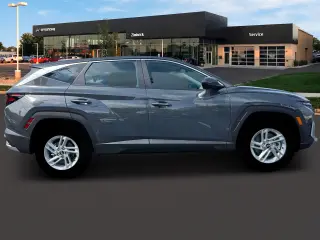 Hyundai TUCSON 2025 AWD SE 4dr SUV