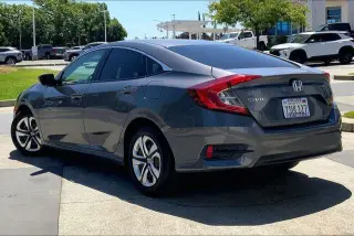Honda Civic 2016 LX 4dr Sedan CVT