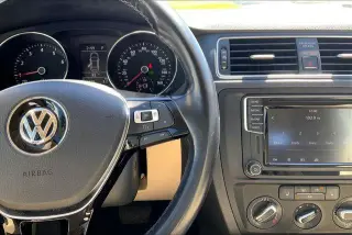 Volkswagen Jetta 2017 1.4T SE 4dr Sedan 6A
