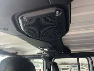 Jeep Wrangler Unlimited 2018 4x4 Moab 4dr SUV (midyear release)