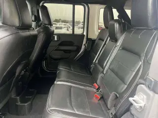 Jeep Wrangler Unlimited 2018 4x4 Moab 4dr SUV (midyear release)