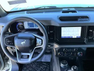 Ford Bronco 2023 4x4 Base 2dr SUV