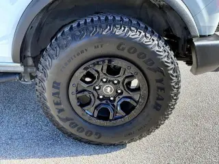 Ford Bronco 2023 4x4 Base 2dr SUV