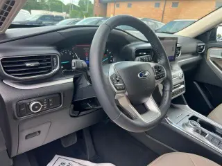 Ford Explorer 2023 AWD XLT 4dr SUV