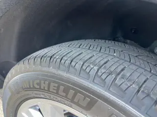 Ford Explorer 2023 AWD XLT 4dr SUV