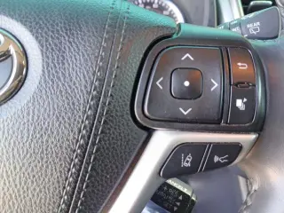 Toyota Highlander 2019 XLE 4dr SUV