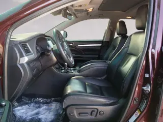 Toyota Highlander 2019 XLE 4dr SUV