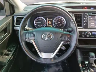 Toyota Highlander 2019 XLE 4dr SUV