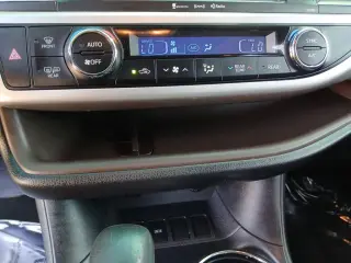 Toyota Highlander 2019 XLE 4dr SUV