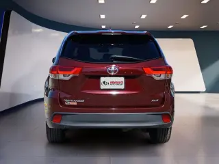 Toyota Highlander 2019 XLE 4dr SUV