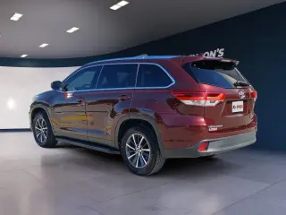 Toyota Highlander 2019 XLE 4dr SUV
