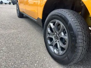 Ford Maverick 2023 XL 4dr SuperCrew 4.5 ft. SB