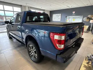 Ford F-150 2023 4x4 XL 4dr SuperCrew 5.5 ft. SB