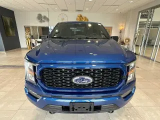 Ford F-150 2023 4x4 XL 4dr SuperCrew 5.5 ft. SB
